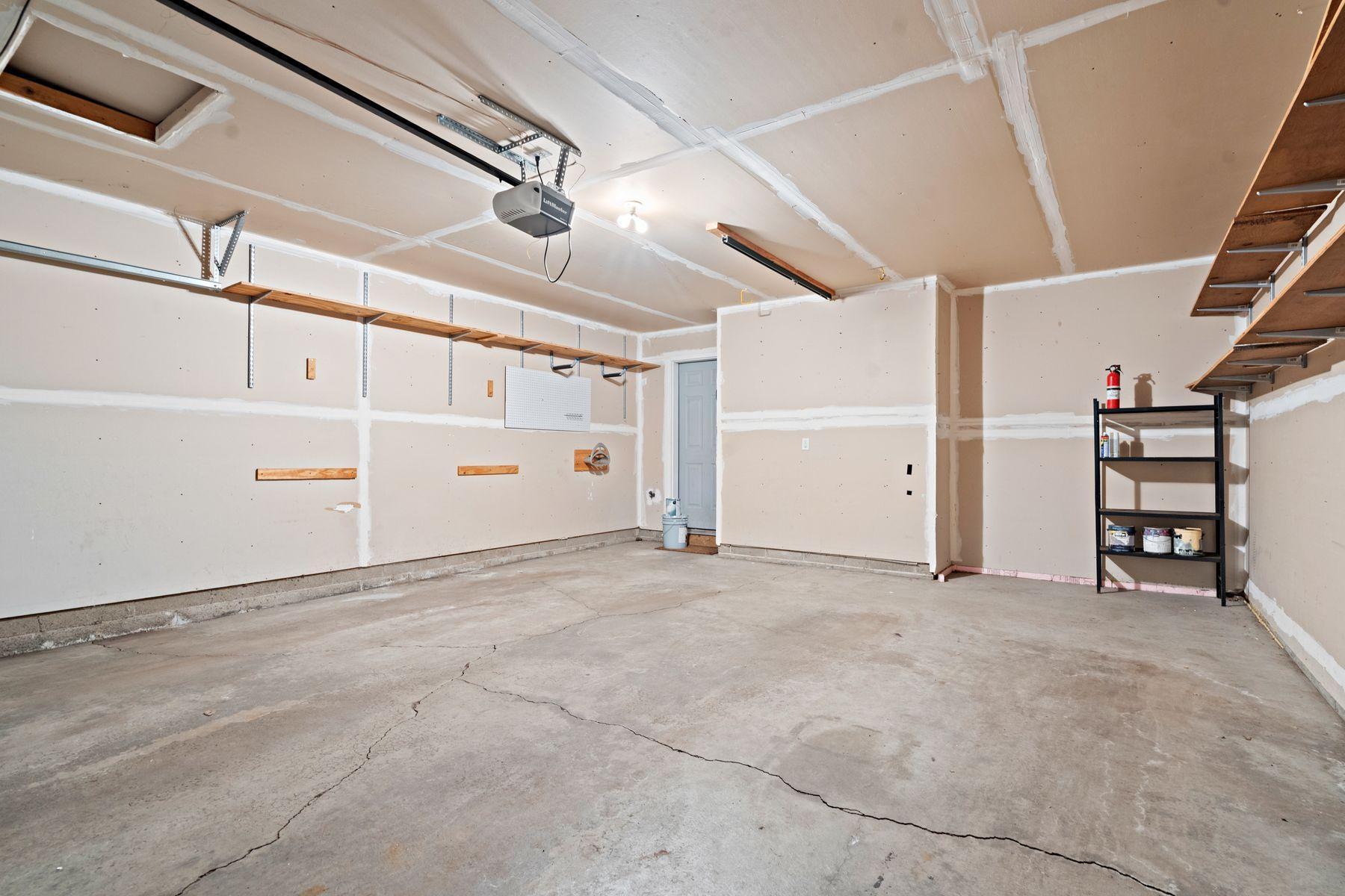 2 stall garage with plenty of room