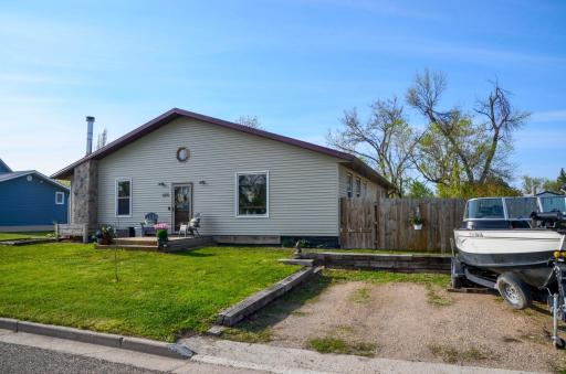605 Ingalls Avenue, Hope, ND 58046