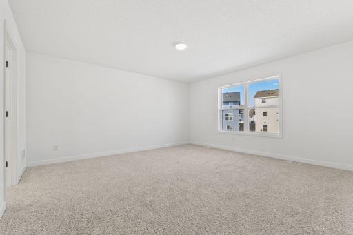 8866 Periwinkle Boulevard, Woodbury, MN 55129