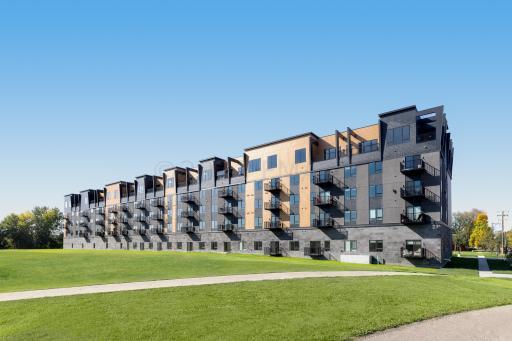 505 OAK Street N, 503, Fargo, ND 58102