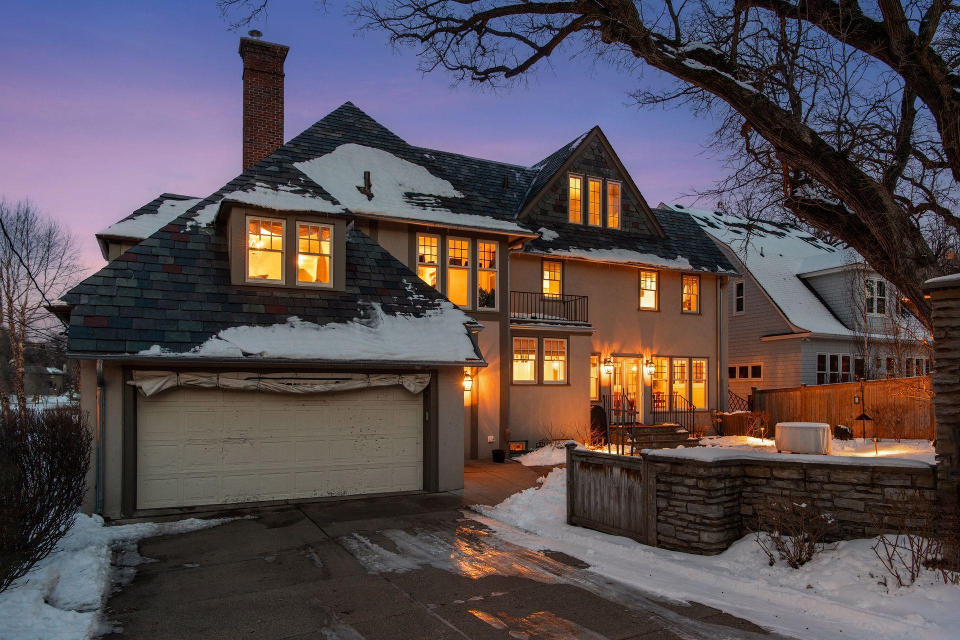 2116 West Lake of the Isles Parkway - Spacecrafting - 0008.jpg