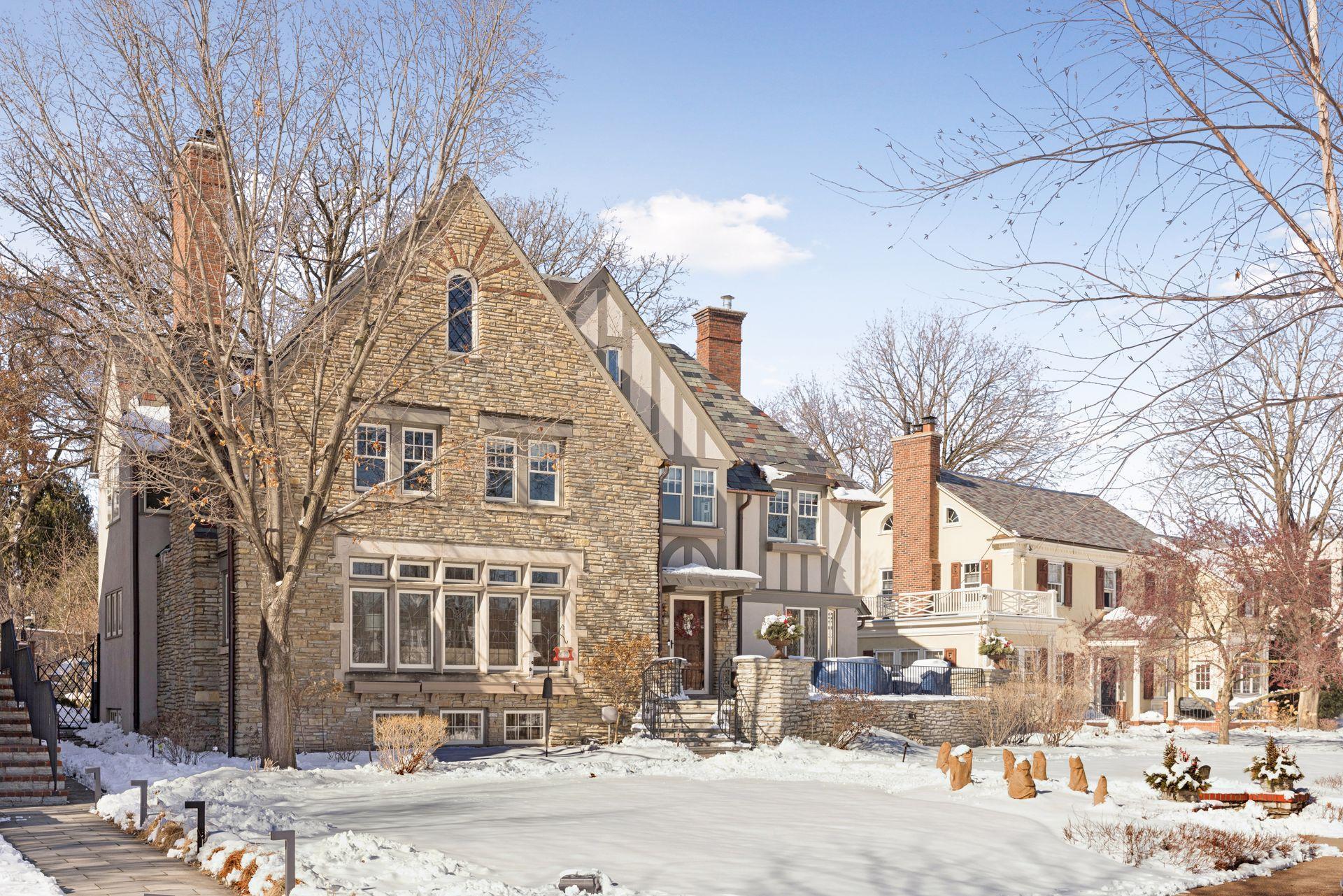 2116 West Lake of the Isles Parkway - Spacecrafting - 0012.jpg