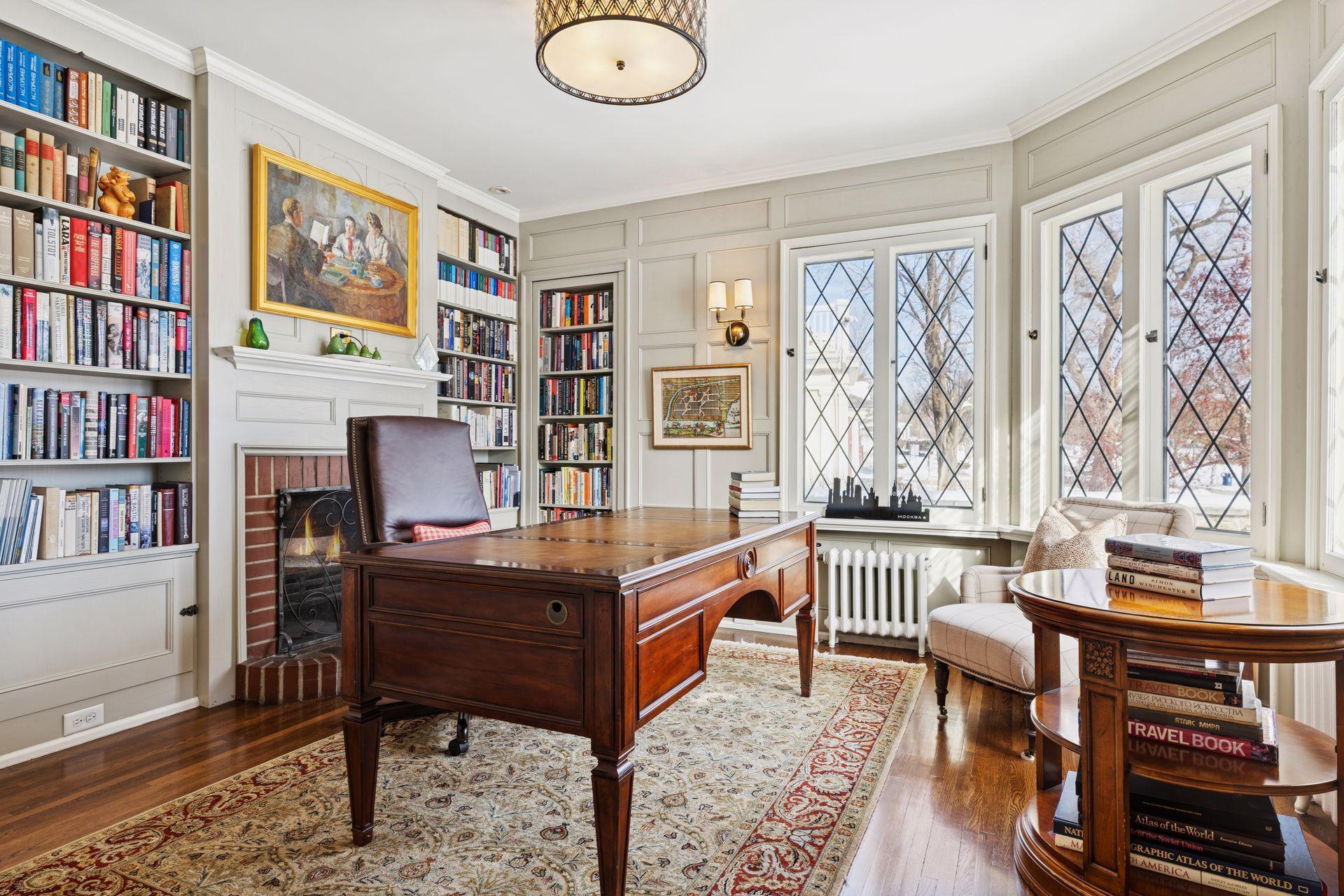 2116 West Lake of the Isles Parkway - Spacecrafting - 0034.jpg