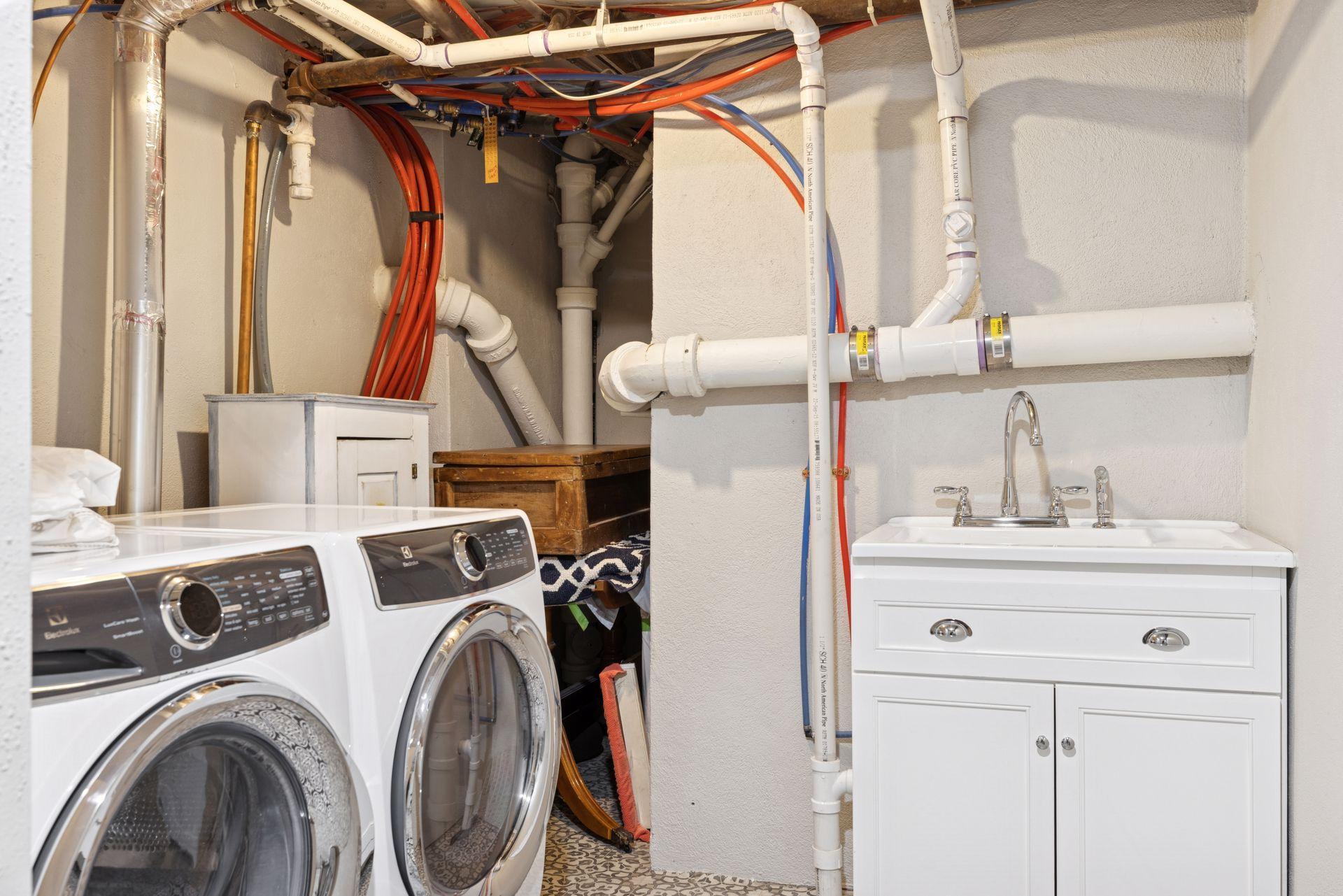 2116 West Lake of the Isles Parkway - Spacecrafting - 0074.jpg