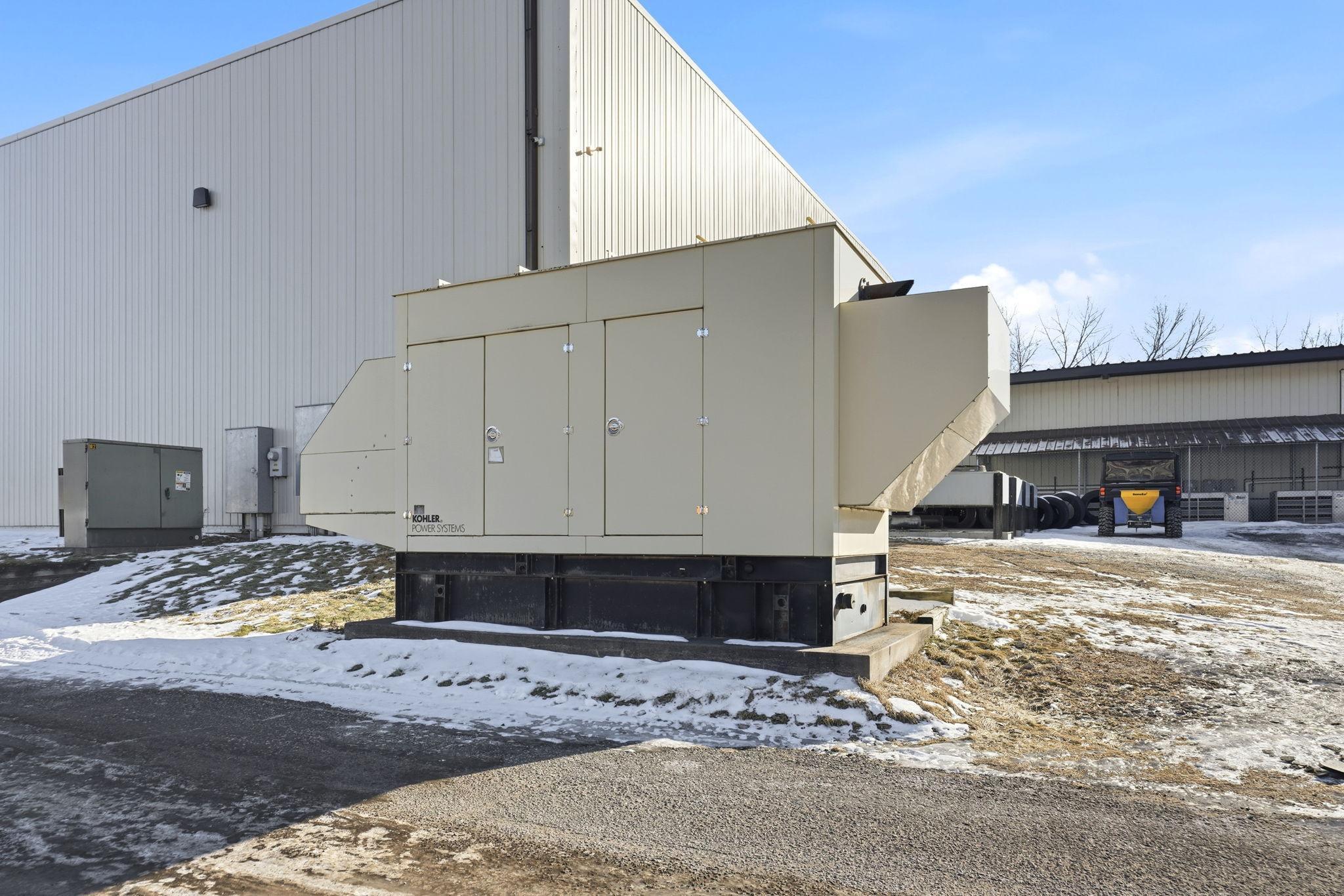 9-web-or-mls-8201 Hickory St NE-9.jpg