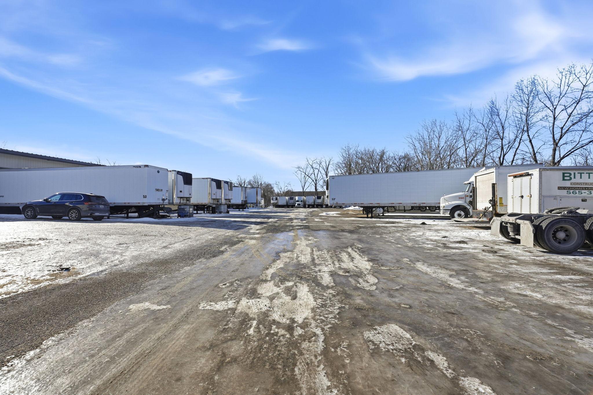 10-web-or-mls-8201 Hickory St NE-10.jpg