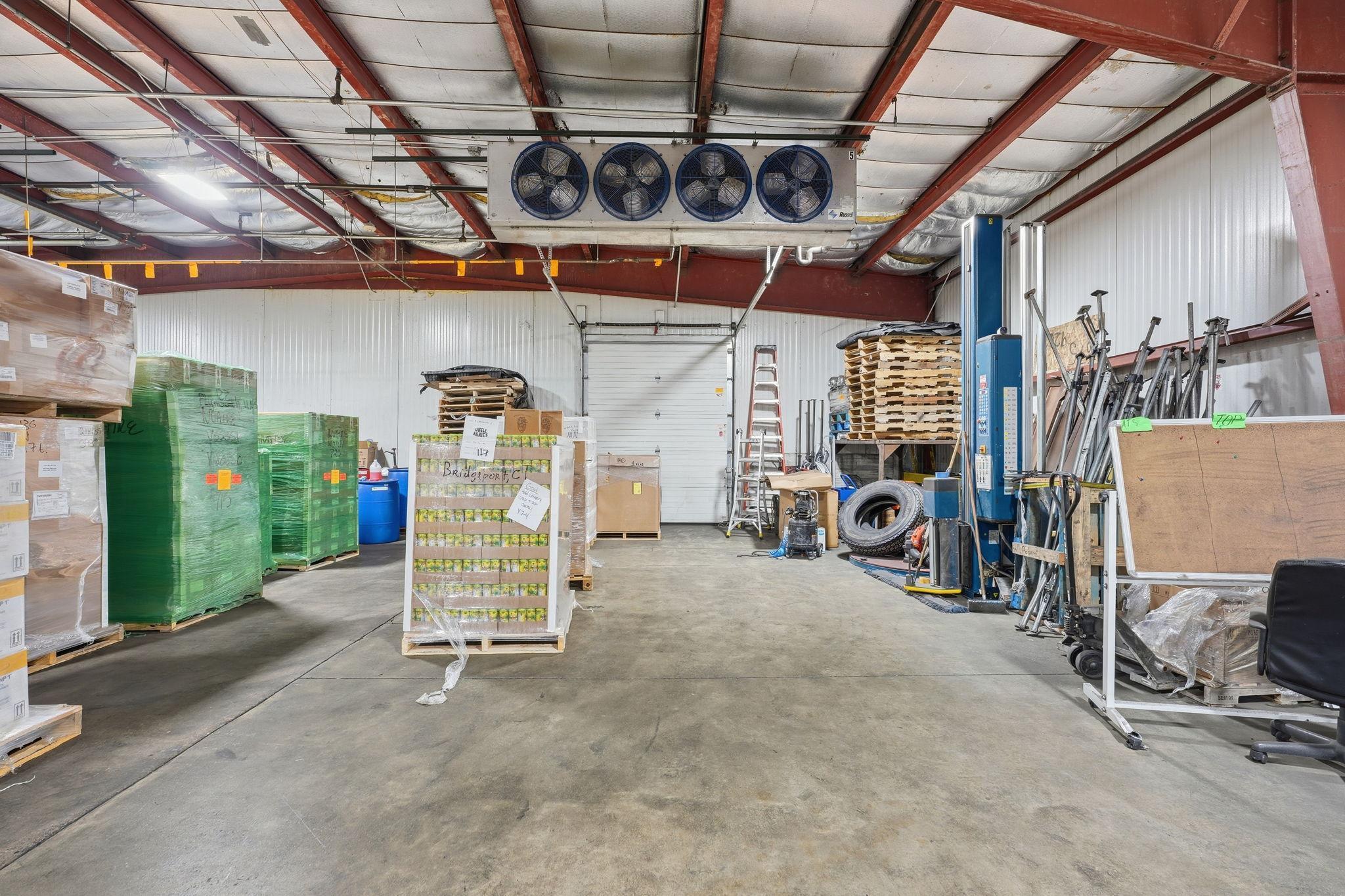 108-web-or-mls-8201 Hickory St NE-108.jpg