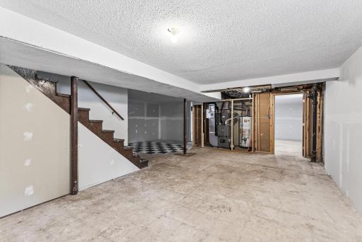 3213 W Old Shakopee Road, Minneapolis, MN 55431