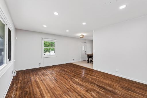 3213 W Old Shakopee Road, Minneapolis, MN 55431
