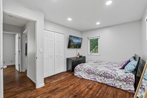 3213 W Old Shakopee Road, Minneapolis, MN 55431