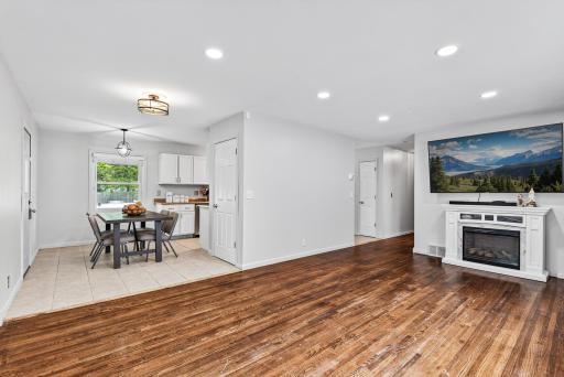 3213 W Old Shakopee Road, Minneapolis, MN 55431