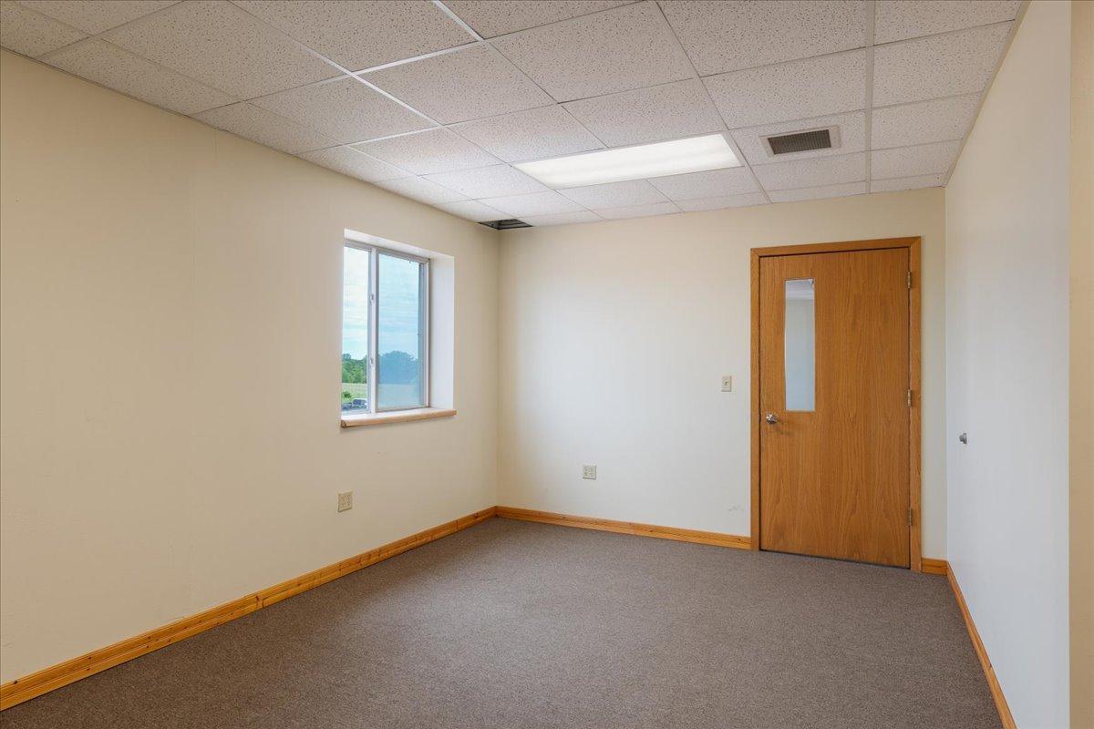 25-Office Space.jpg