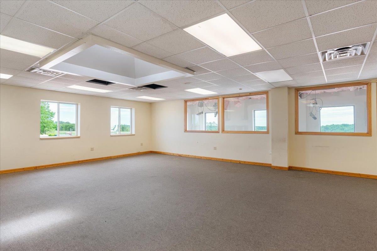 23-Office Space.jpg