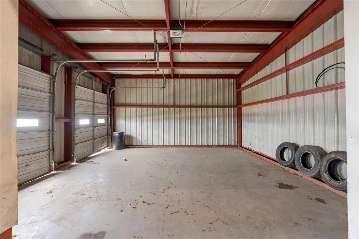 11-Tire Storage.jpg