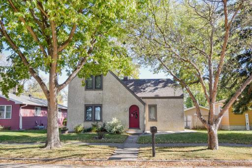 106 4th Street SE, Barnesville, MN 56514