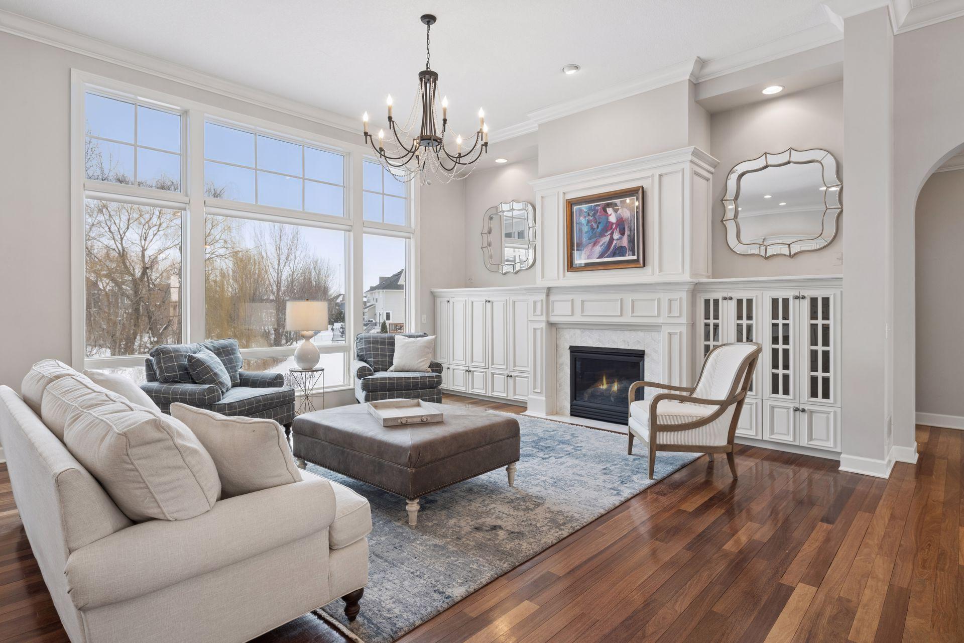 12 ft. ceilings are amazing