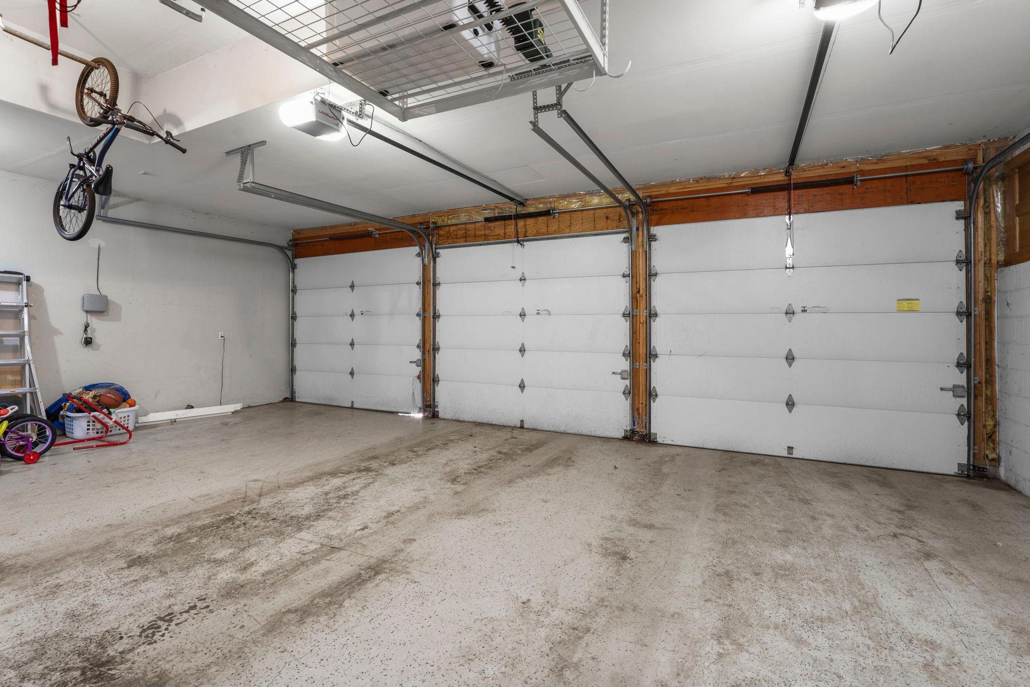 3 car garage