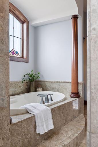 1595 River Shore Drive, Hastings, MN 55033