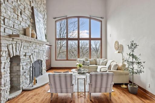 1595 River Shore Drive, Hastings, MN 55033