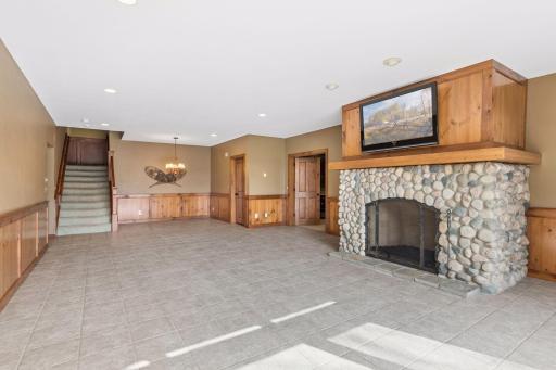 1595 River Shore Drive, Hastings, MN 55033