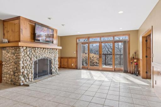 1595 River Shore Drive, Hastings, MN 55033