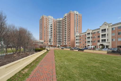 6600 Lyndale Avenue S, 402, Minneapolis, MN 55423