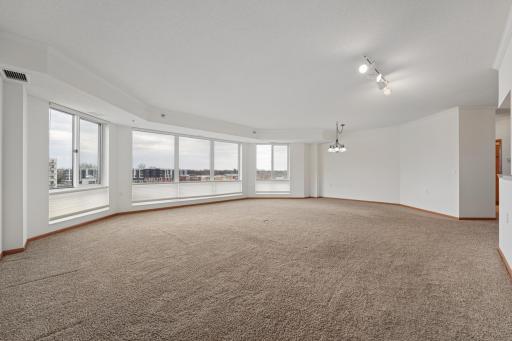 6600 Lyndale Avenue S, 402, Minneapolis, MN 55423