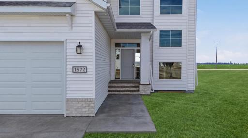 1572 75th Avenue S, Fargo, ND 58104
