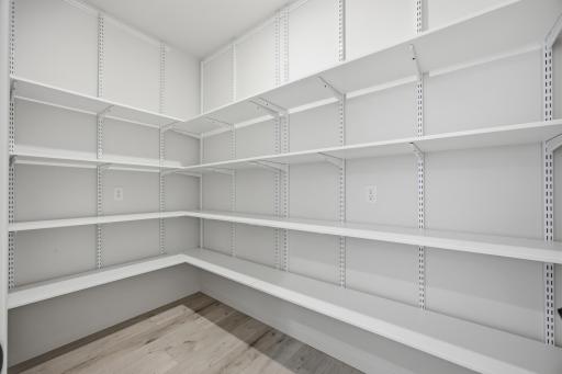 1572 75th Avenue S, Fargo, ND 58104