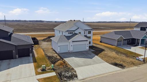 1572 75th Avenue S, Fargo, ND 58104