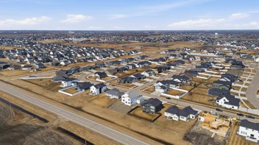 1572 75th Avenue S, Fargo, ND 58104