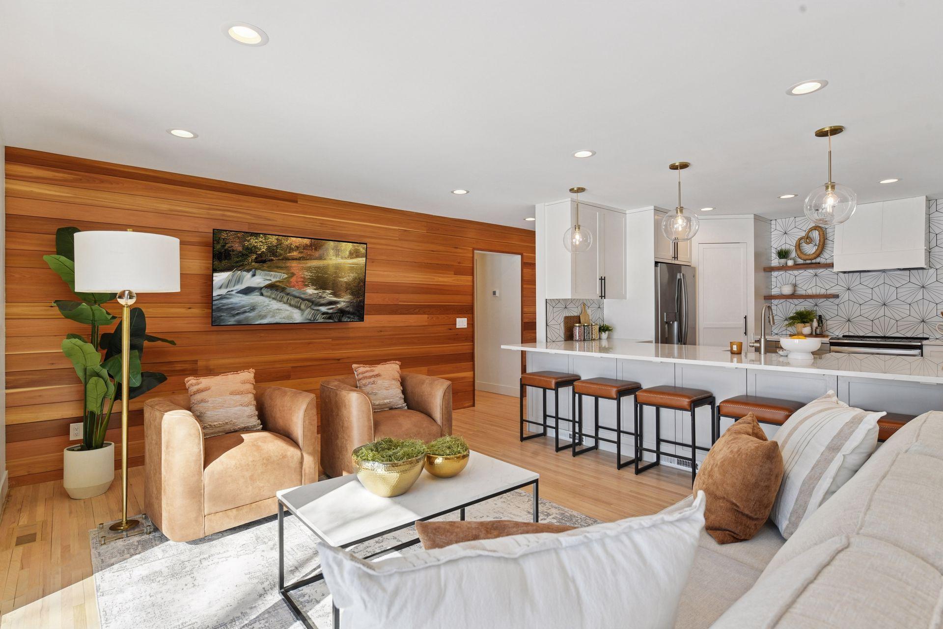 Welcoming, open and bright