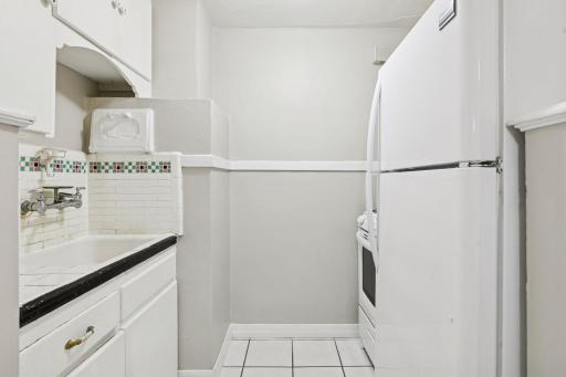 1735 Randolph Avenue - Spacecrafting - 0019.jpg
