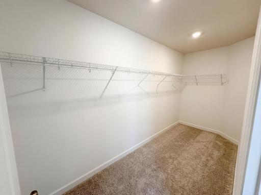 3092 Vanderbie Street, Saint Paul, MN 55117