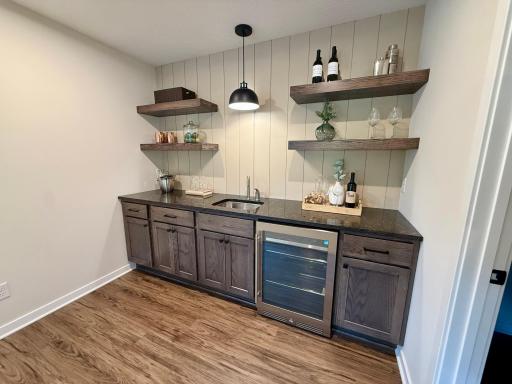 13728 Enfield Avenue, Hugo, MN 55038