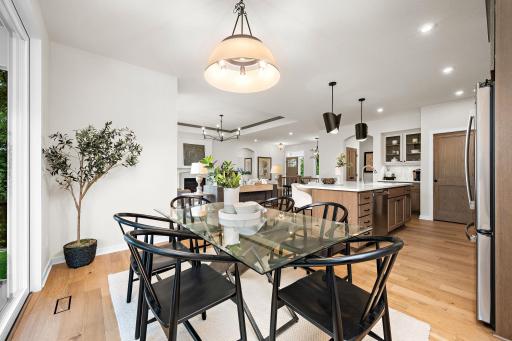 11-web-or-mls-13728-enfield-ave-n.jpg