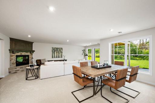 21-web-or-mls-13728-enfield-ave-n.jpg