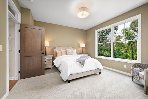 12-web-or-mls-13728-enfield-ave-n.jpg