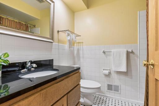 2231 Quebec Avenue S, Minneapolis, MN 55426