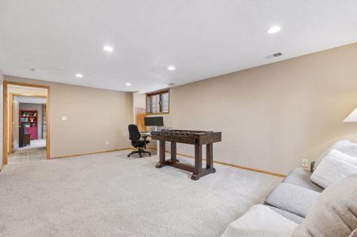 2231 Quebec Avenue S, Minneapolis, MN 55426