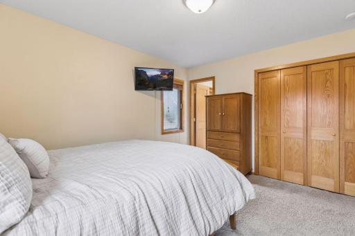 2231 Quebec Avenue S, Minneapolis, MN 55426