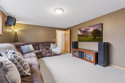 2231 Quebec Avenue S, Minneapolis, MN 55426