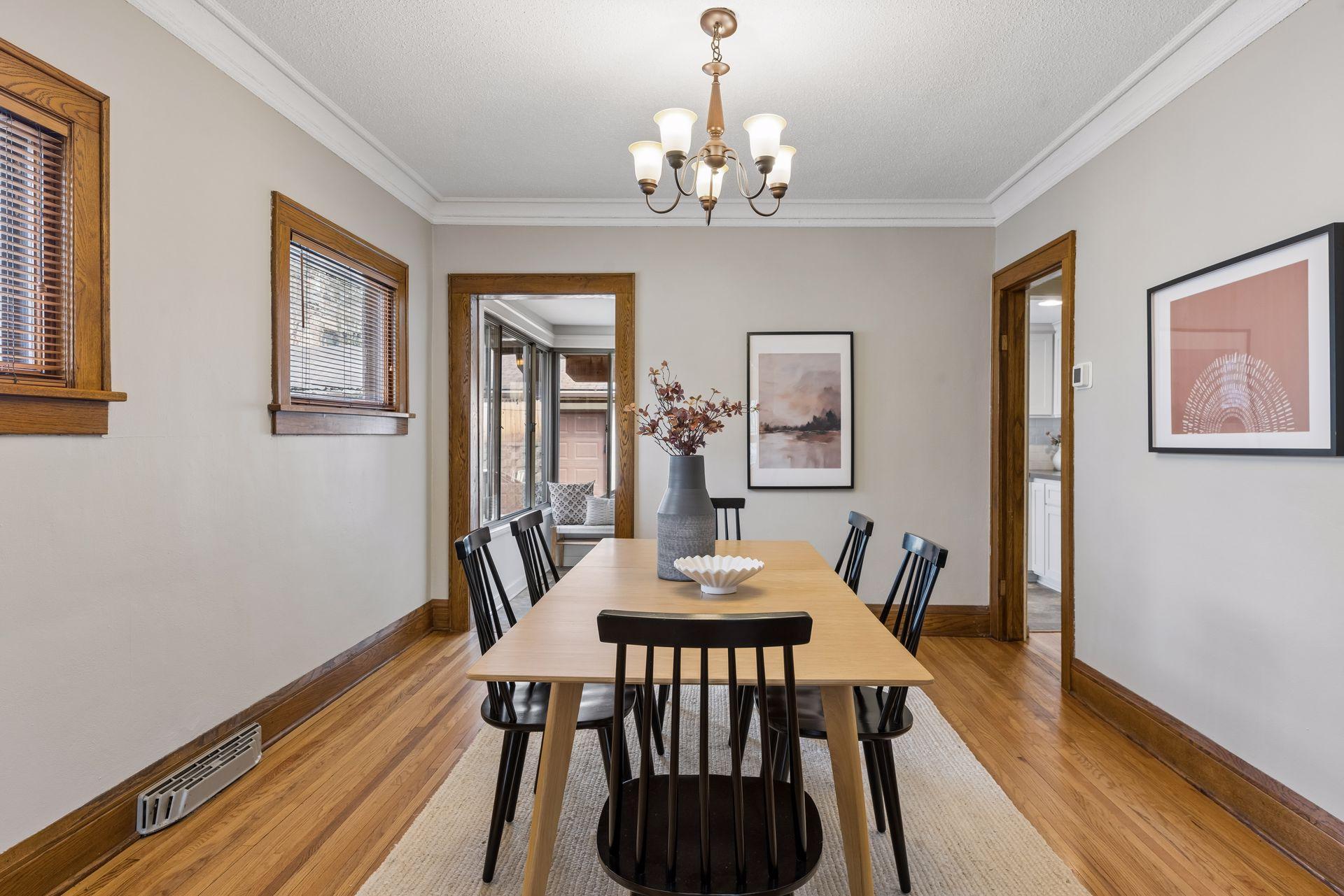 Formal dining for any sized group