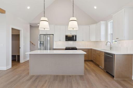 610 Field Point Street, Roberts, WI 54023