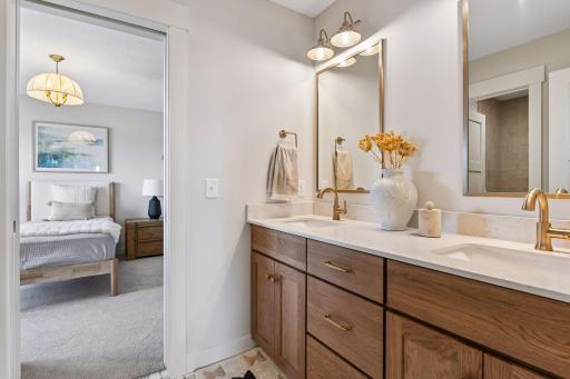 6302 Poplar Lane - Spacecrafting - 0055.jpg