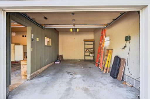 6929 Glenwood Avenue, Golden Valley, MN 55427