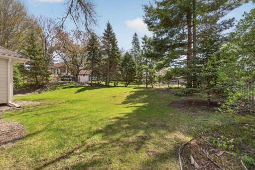 6929 Glenwood Avenue, Golden Valley, MN 55427