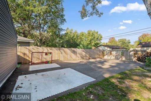1715 Hillview Road, Saint Paul, MN 55126