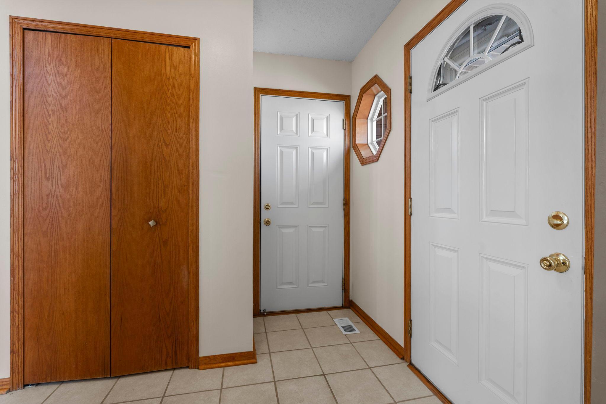 19-web-or-mls-6243 145th St N-187.jpg