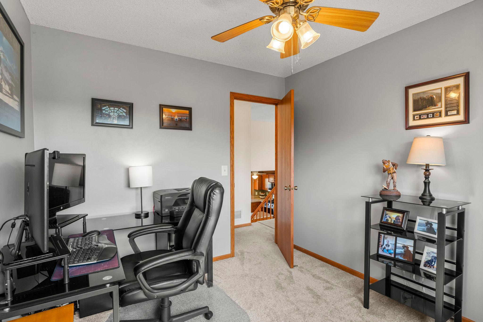 43-web-or-mls-6243 145th St N-337.jpg